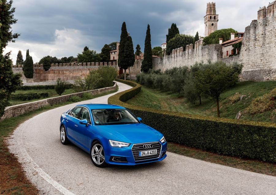  Audi A4 2.0 TFSI Quattro (B9) 2015 года  (WW) (фото 18 из 31)